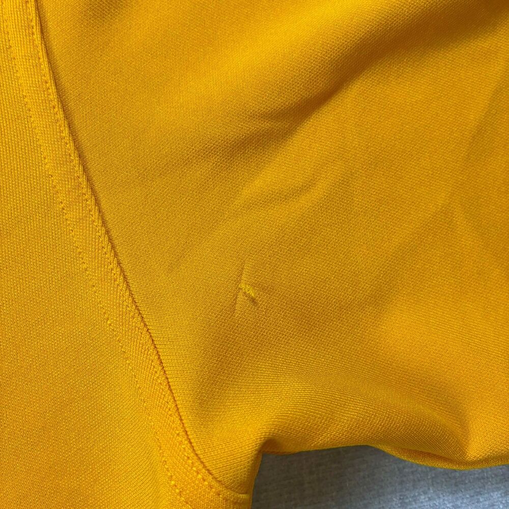 Under Armour Polo Shirt Men Small Yellow HeatGear Golf Athletic Performance Logo - Picture 8 of 10
